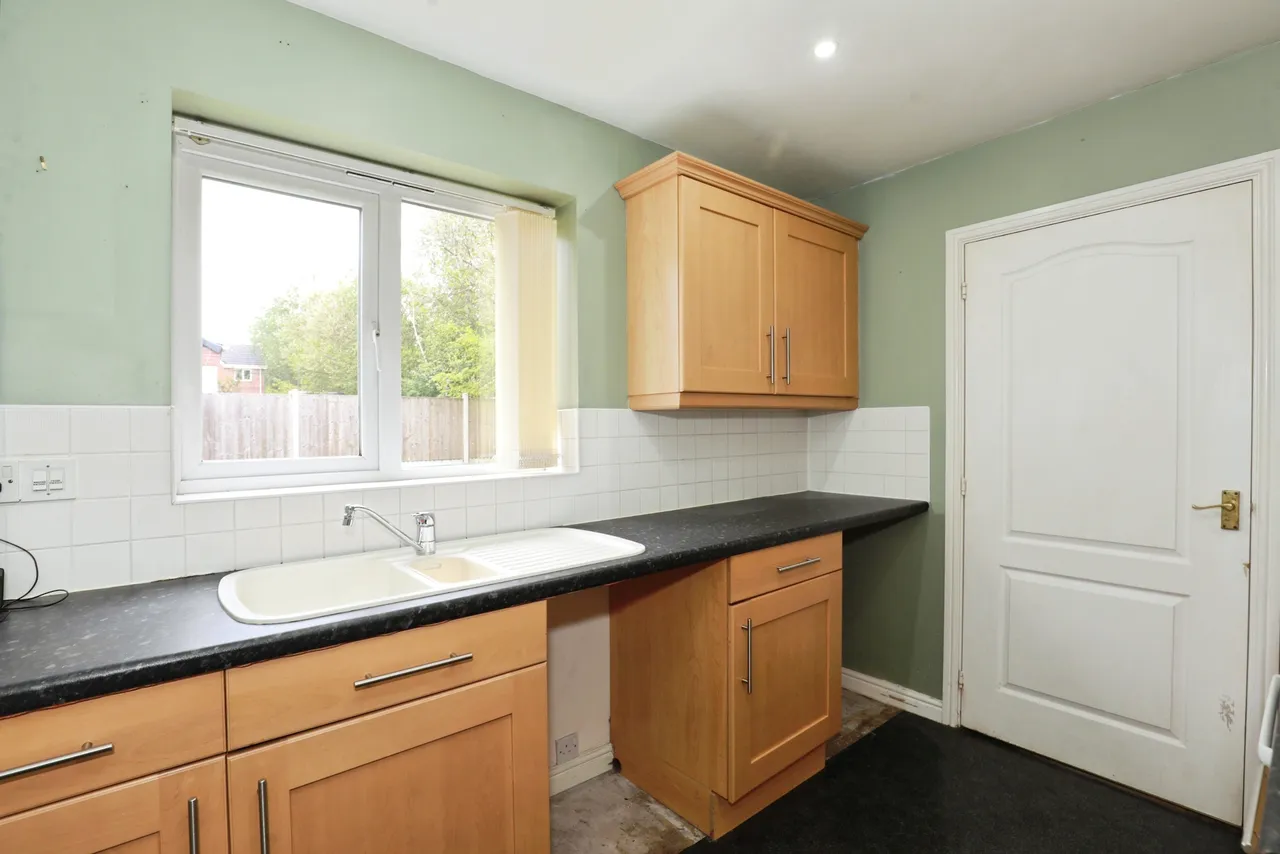 Meadowsweet Close, Stoke-On-Trent, ST6, photo 7