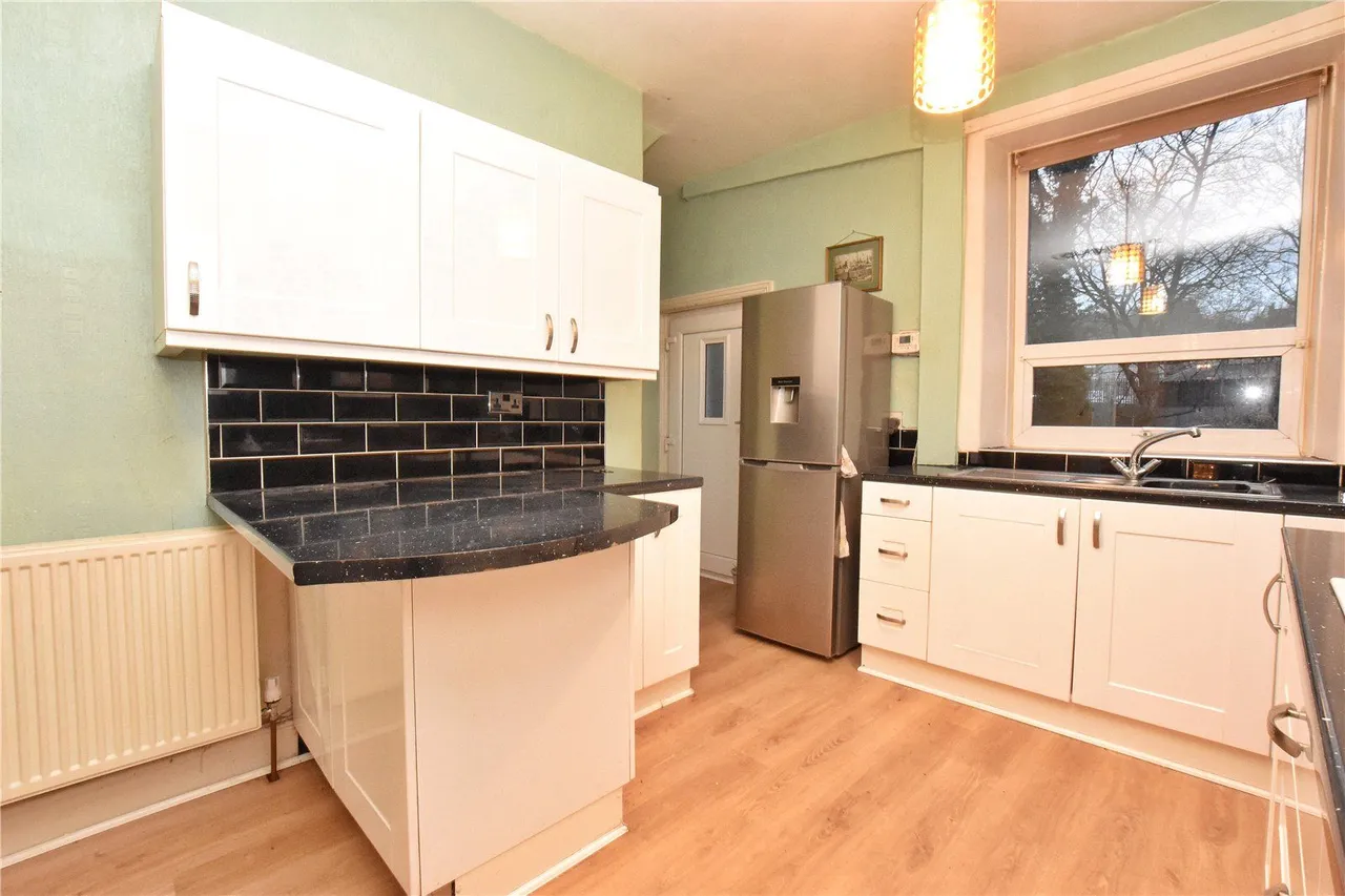 Dinting Vale, Glossop, SK13, photo 6