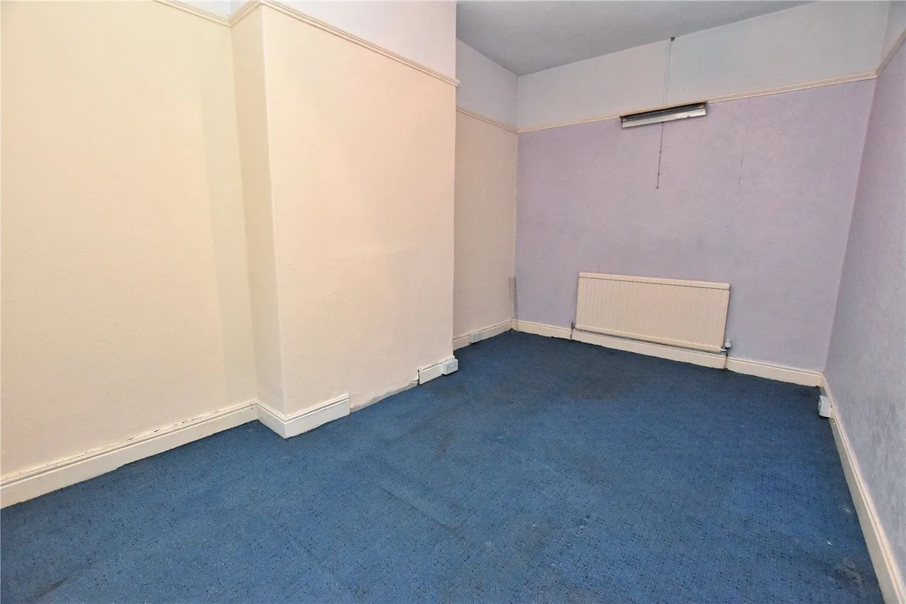Dinting Vale, Glossop, SK13, photo 10