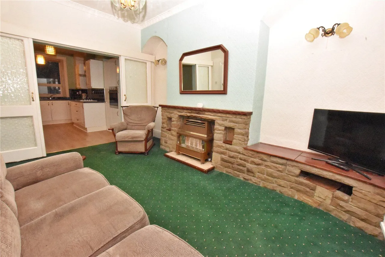 Dinting Vale, Glossop, SK13, photo 3