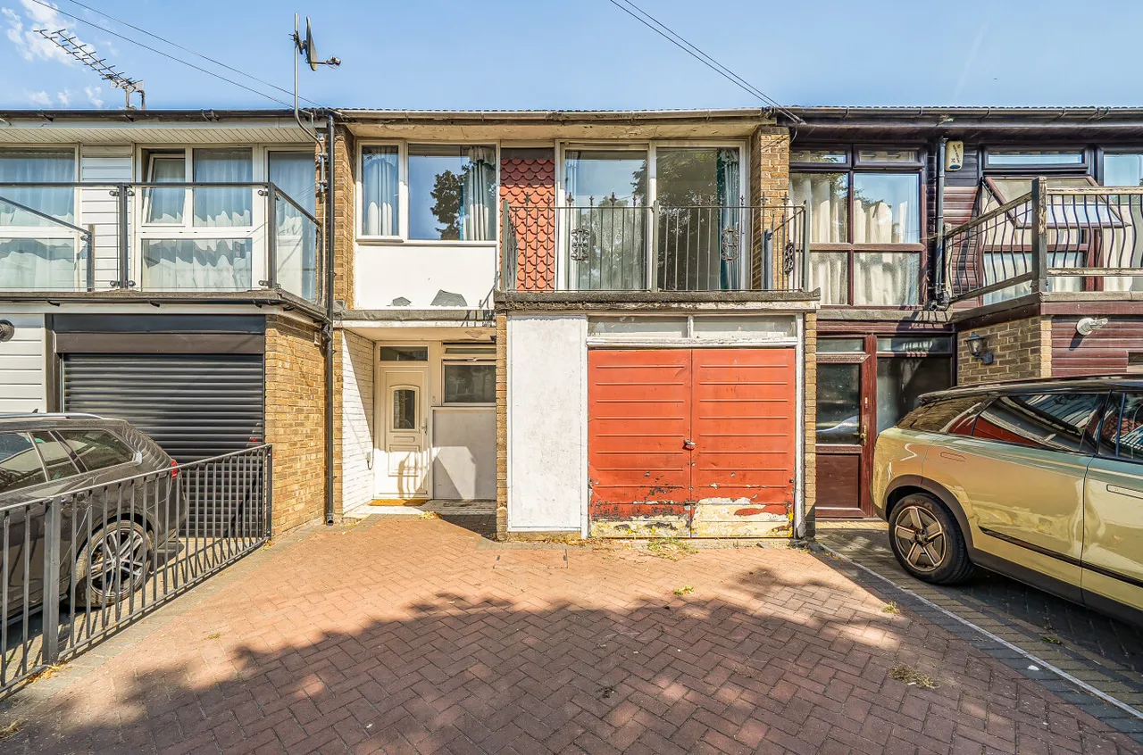 4 bed house for sale — Mounts Road, Greenhithe, DA9