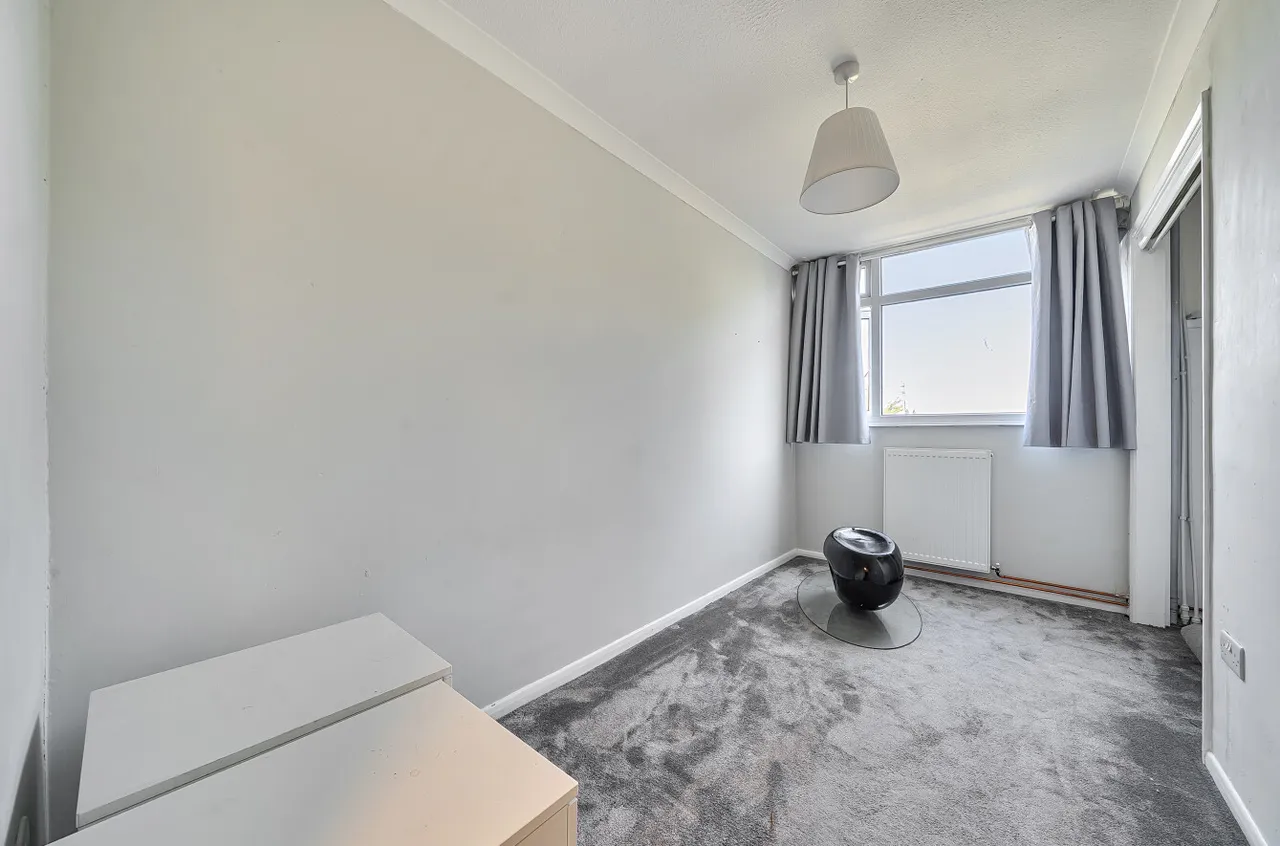 Mounts Road, Greenhithe, DA9, photo 18