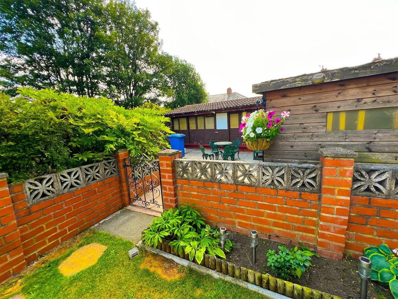 Otley Grove, Birmingham B9 5UB, photo 17