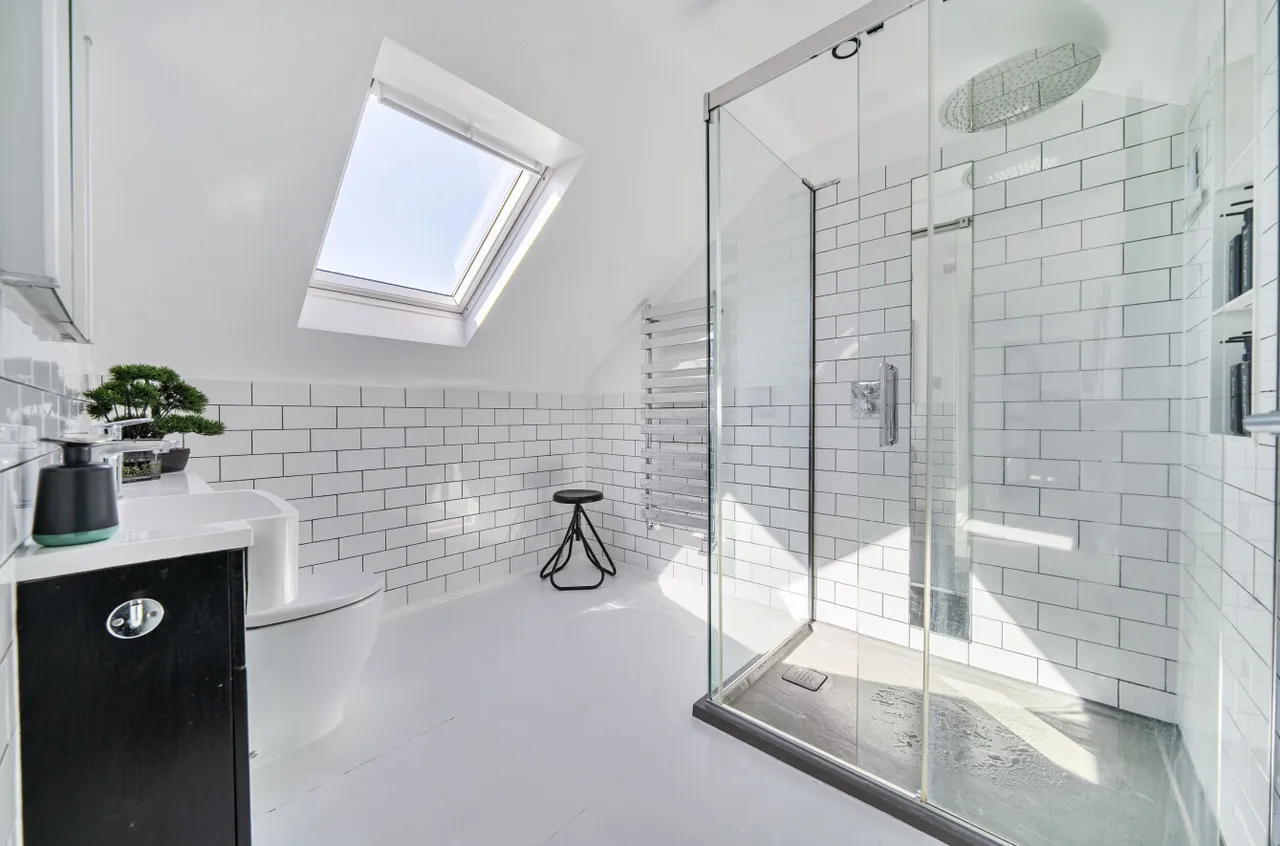Molesey Avenue, West Molesey, KT8, photo 10