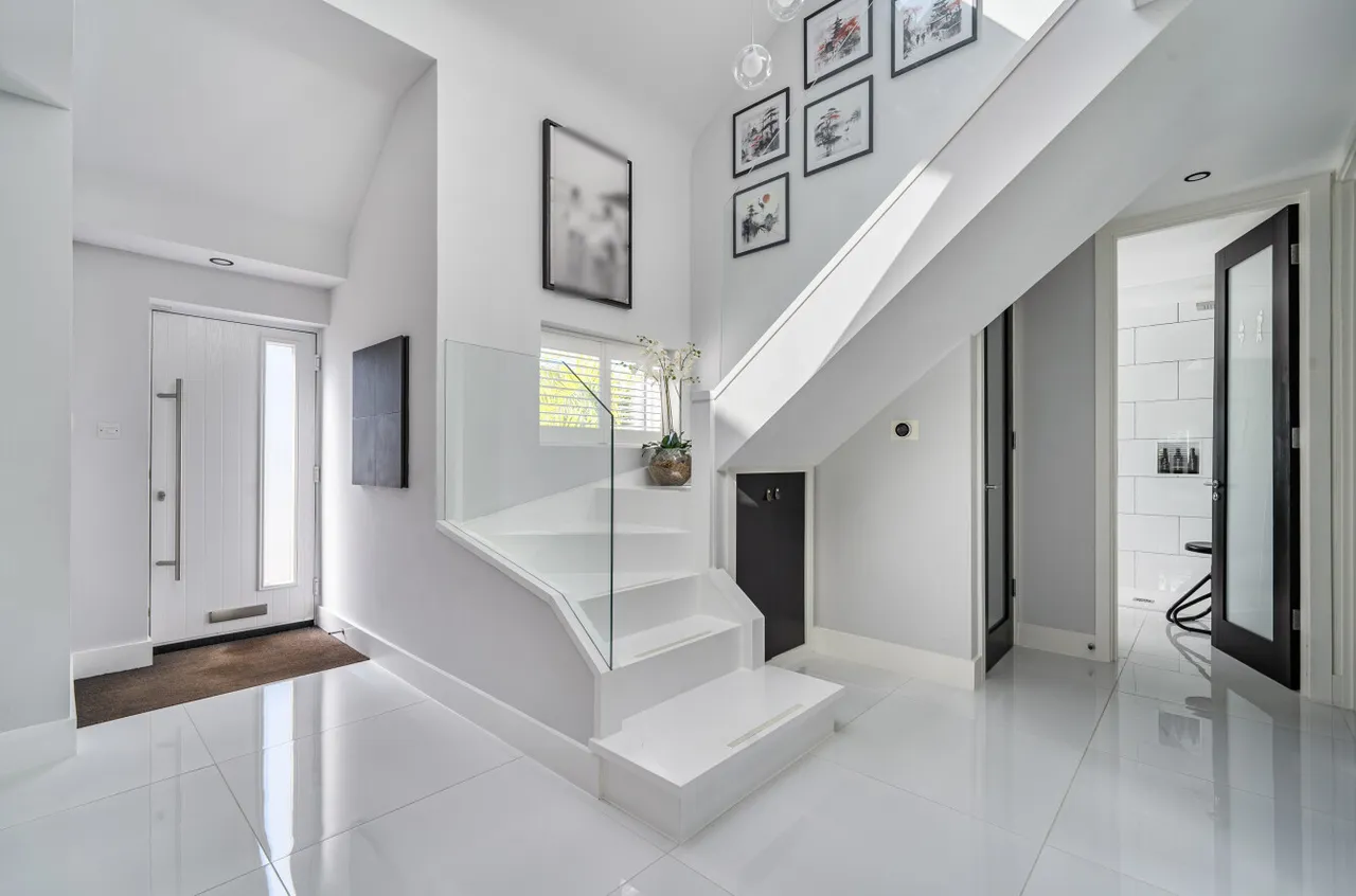 Molesey Avenue, West Molesey, KT8, photo 6
