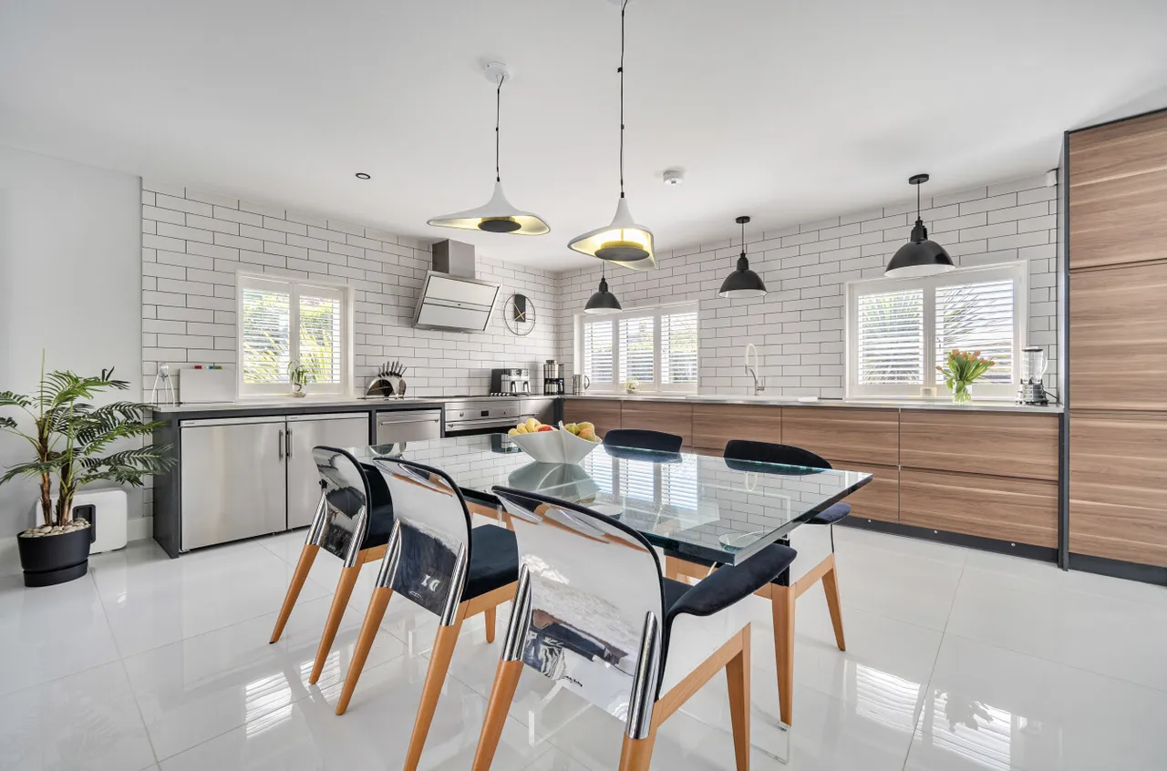 Molesey Avenue, West Molesey, KT8, photo 16