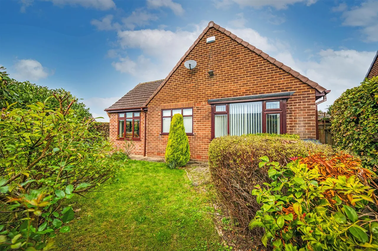 Bath Road, Mickleover, photo 33