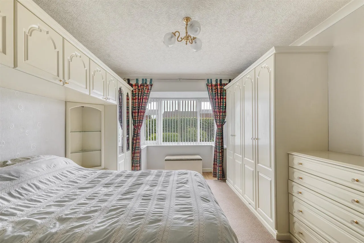 Bath Road, Mickleover, photo 21