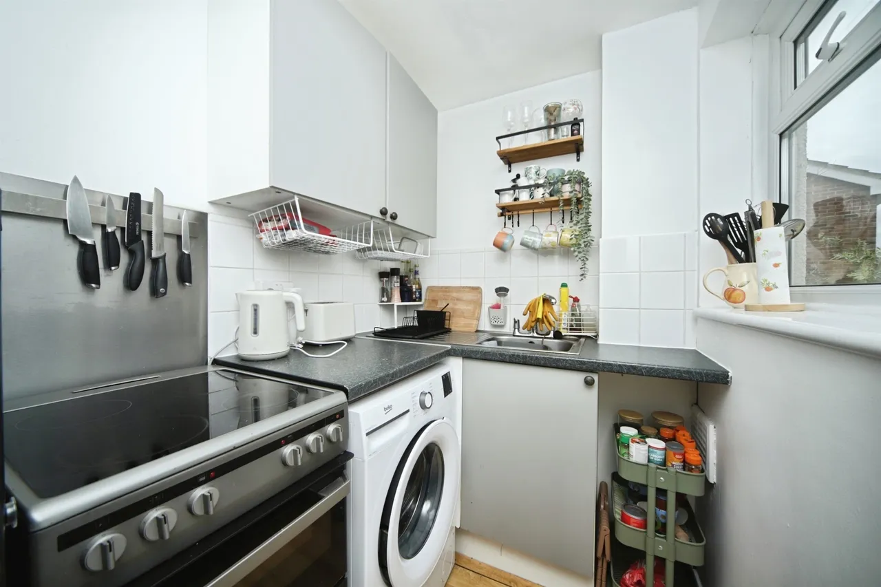 Deane Drive, Taunton, TA1, photo 6