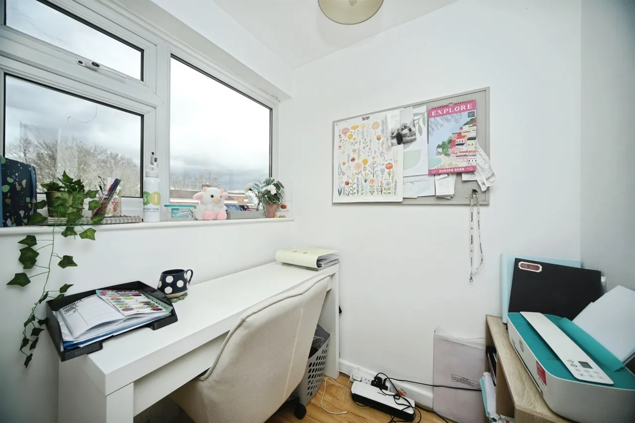 Deane Drive, Taunton, TA1, photo 10