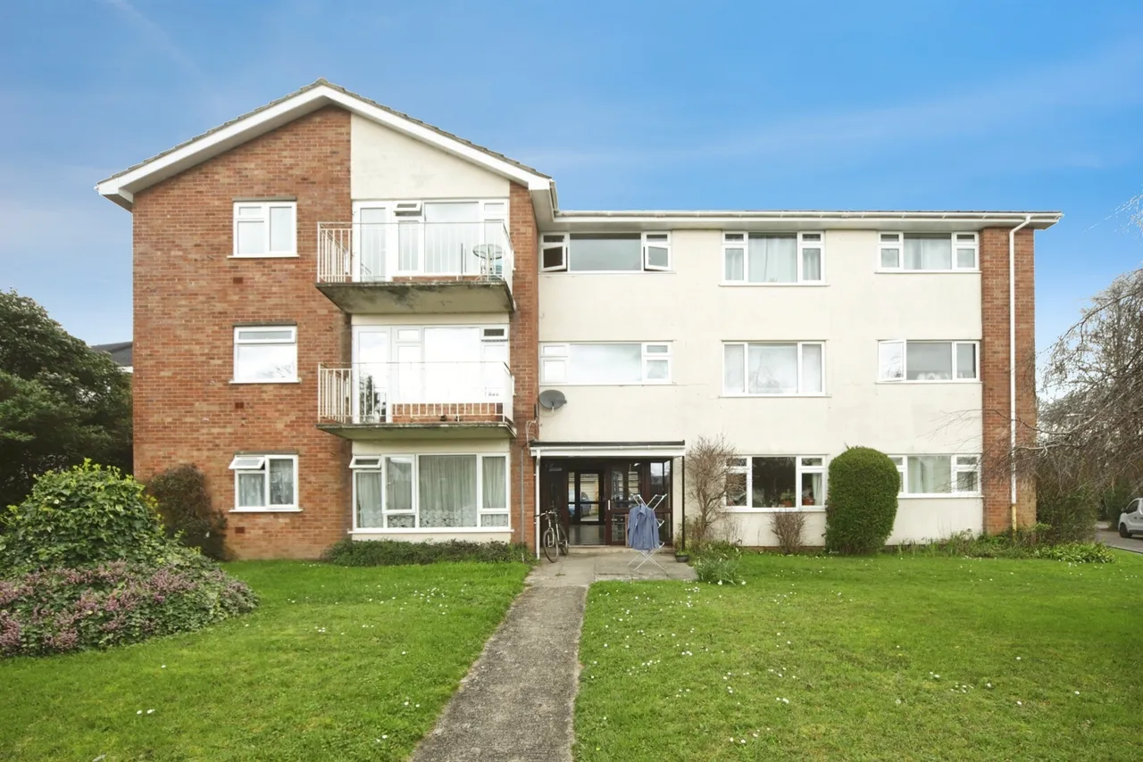 Deane Drive, Taunton, TA1, photo 11