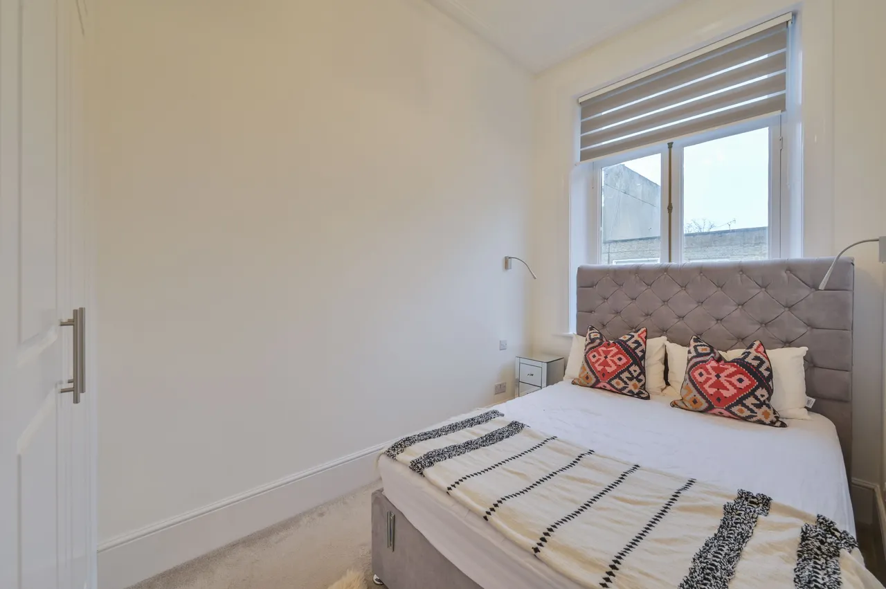 1 bed flat to rent, London, SW5