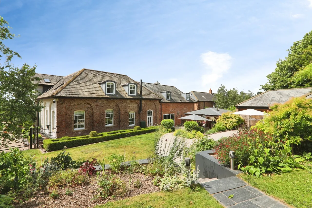 South Lawn Way, Melton, HU14, photo 44