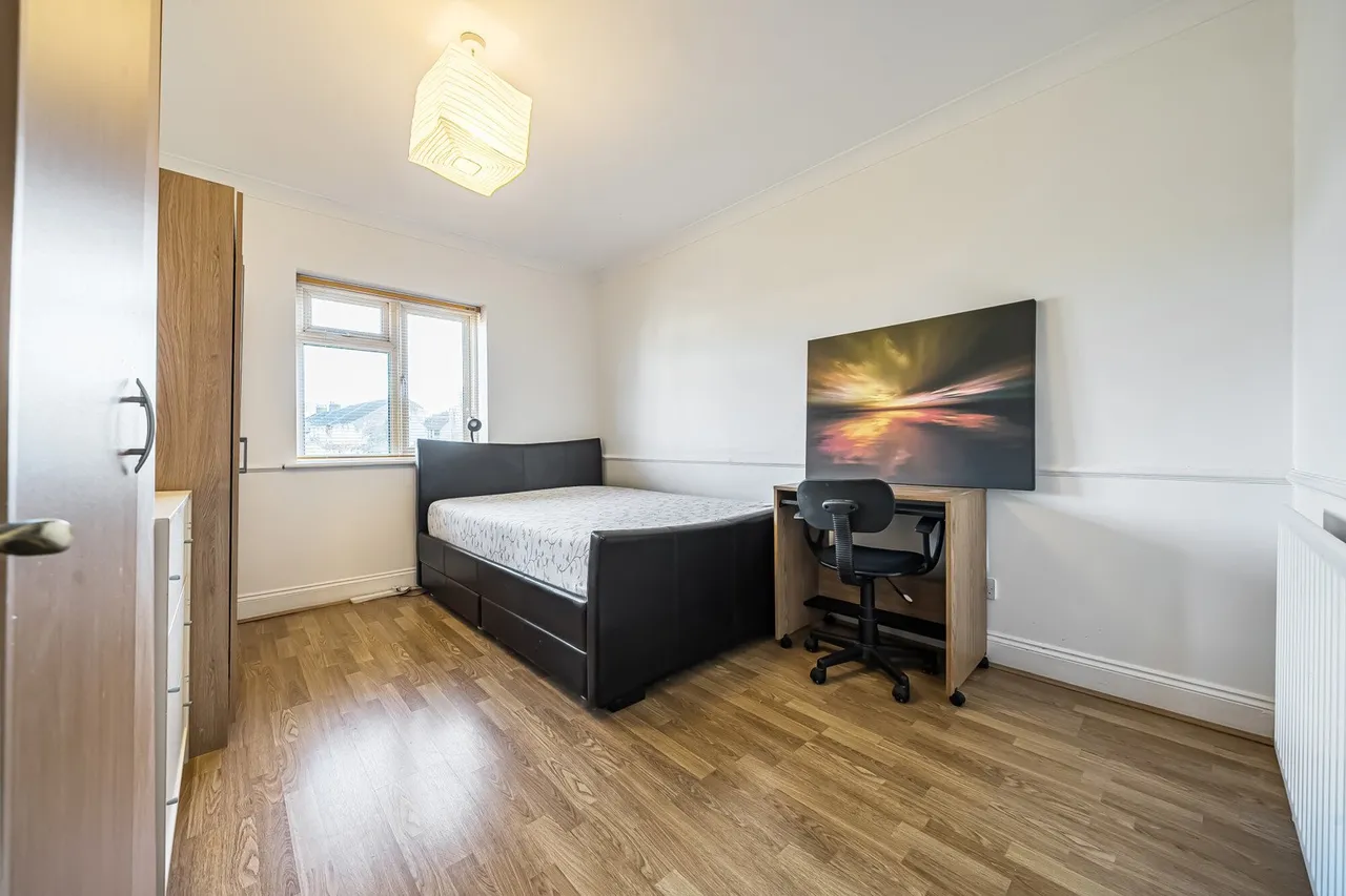 Mill Road, DA8, photo 12
