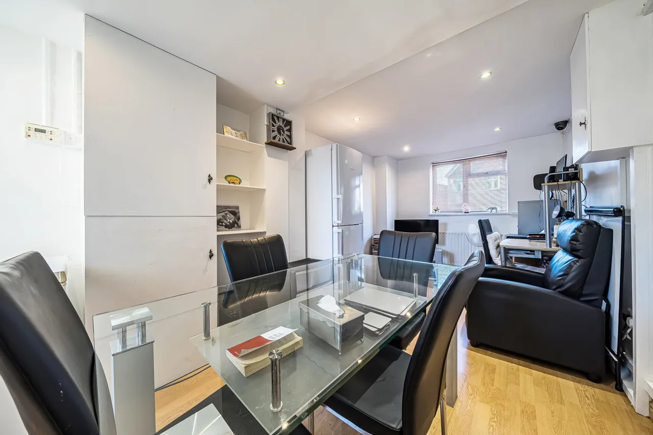 Mill Road, DA8, photo 11