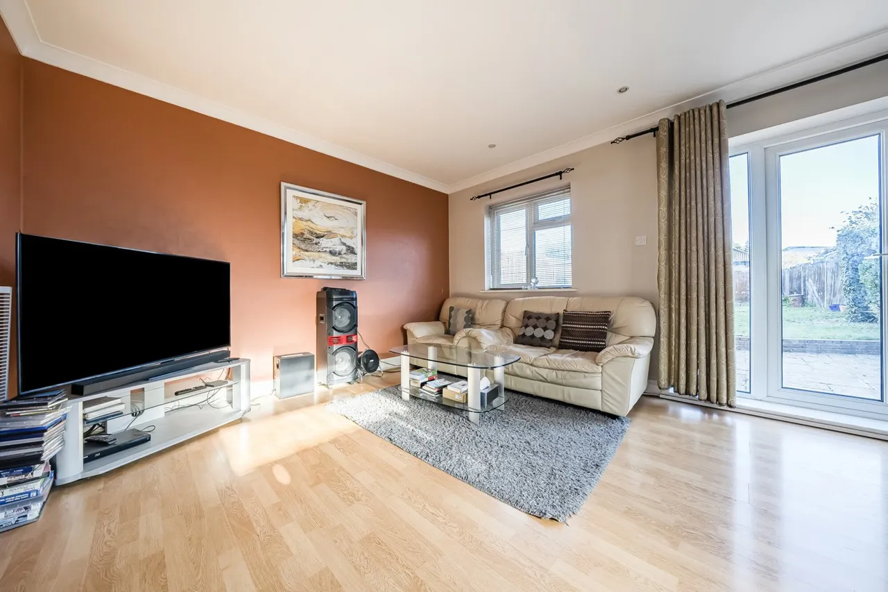 Mill Road, DA8, photo 18