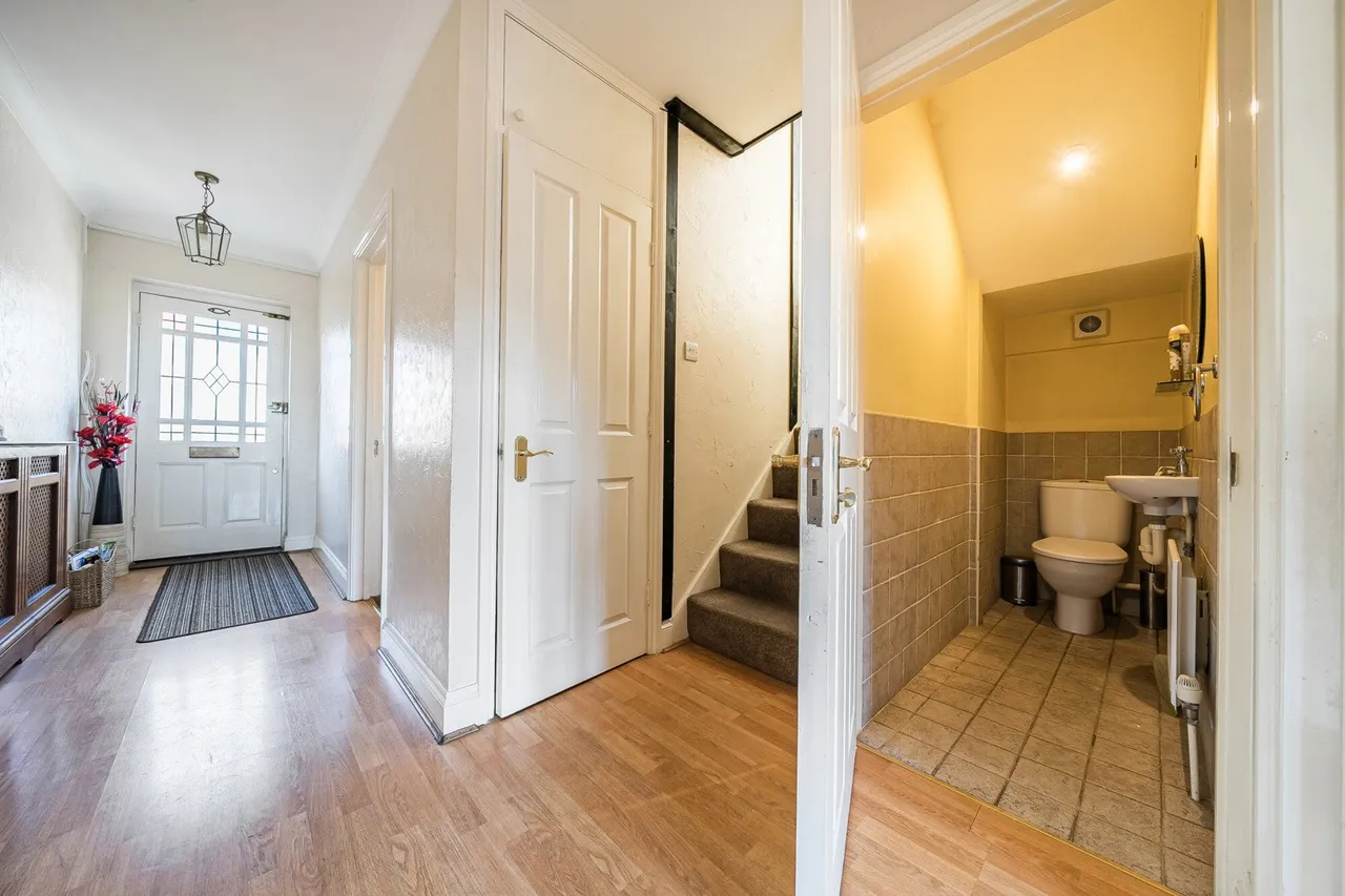 Mill Road, DA8, photo 13