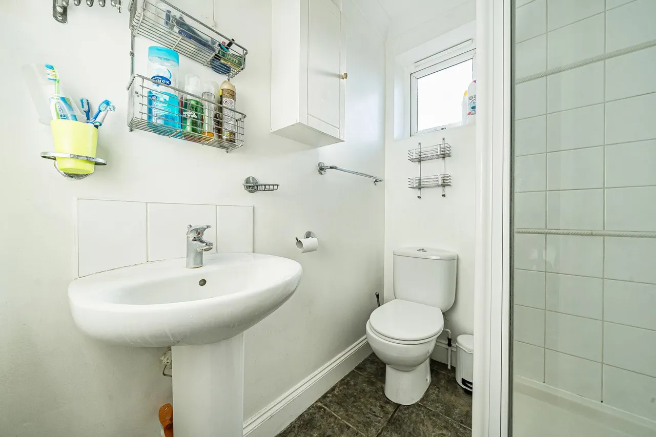 Mill Road, DA8, photo 15