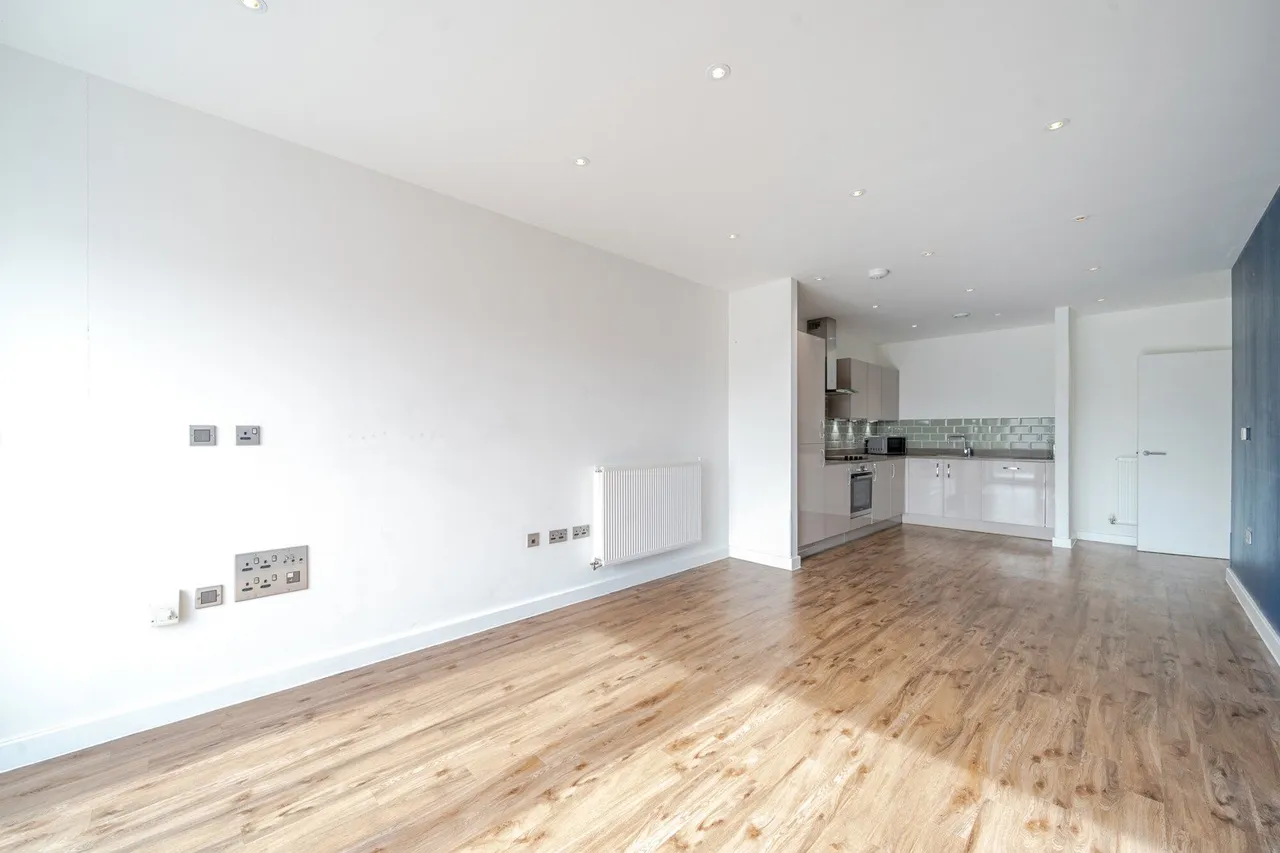 2 Moy Lane, SE18, photo 8