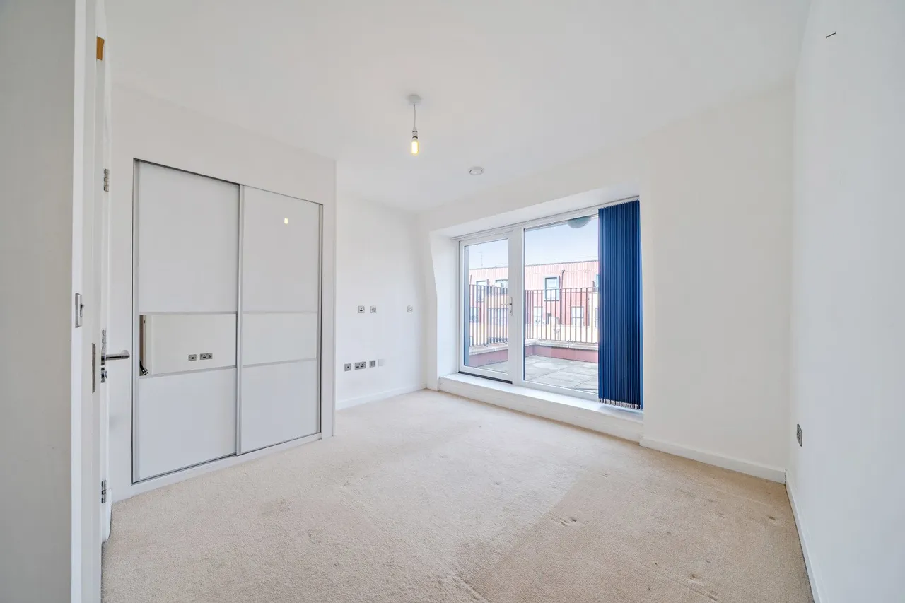 2 Moy Lane, SE18, photo 7