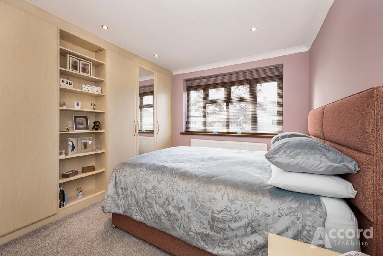 Esk Way, Romford, RM1, photo 15