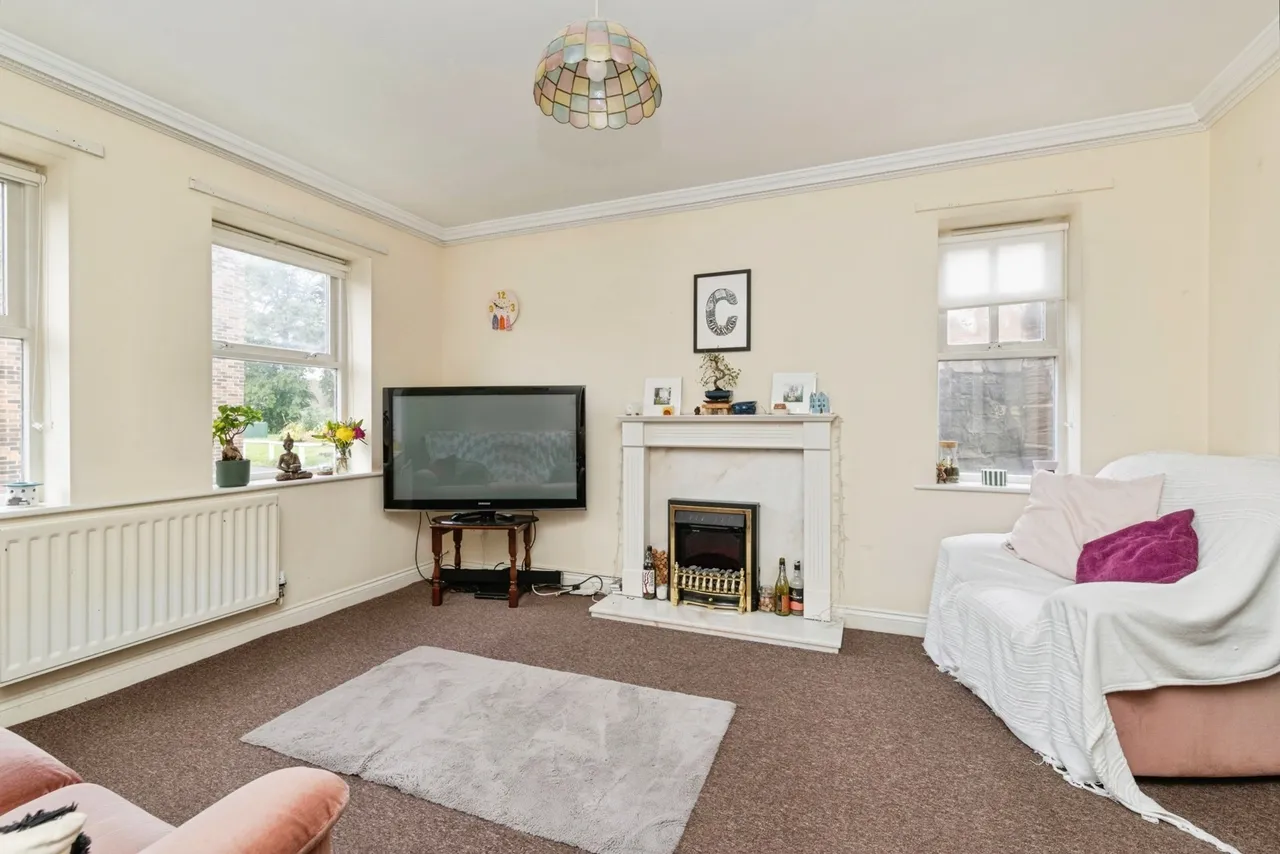 St. Giles Close, Gilesgate, Durham, DH1, photo 3