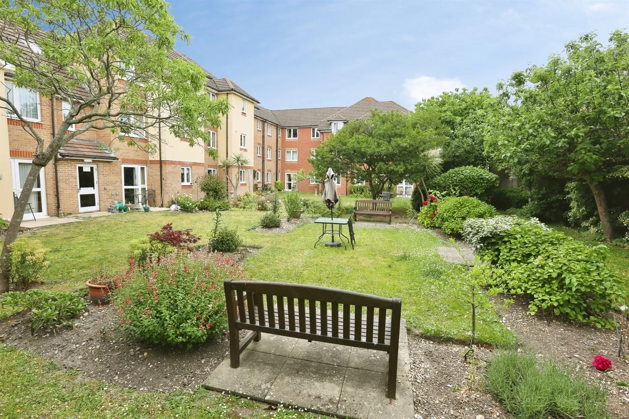 Trinity Street, Fareham, PO16, photo 16