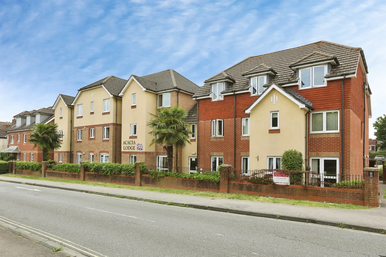 Trinity Street, Fareham, PO16, photo 13