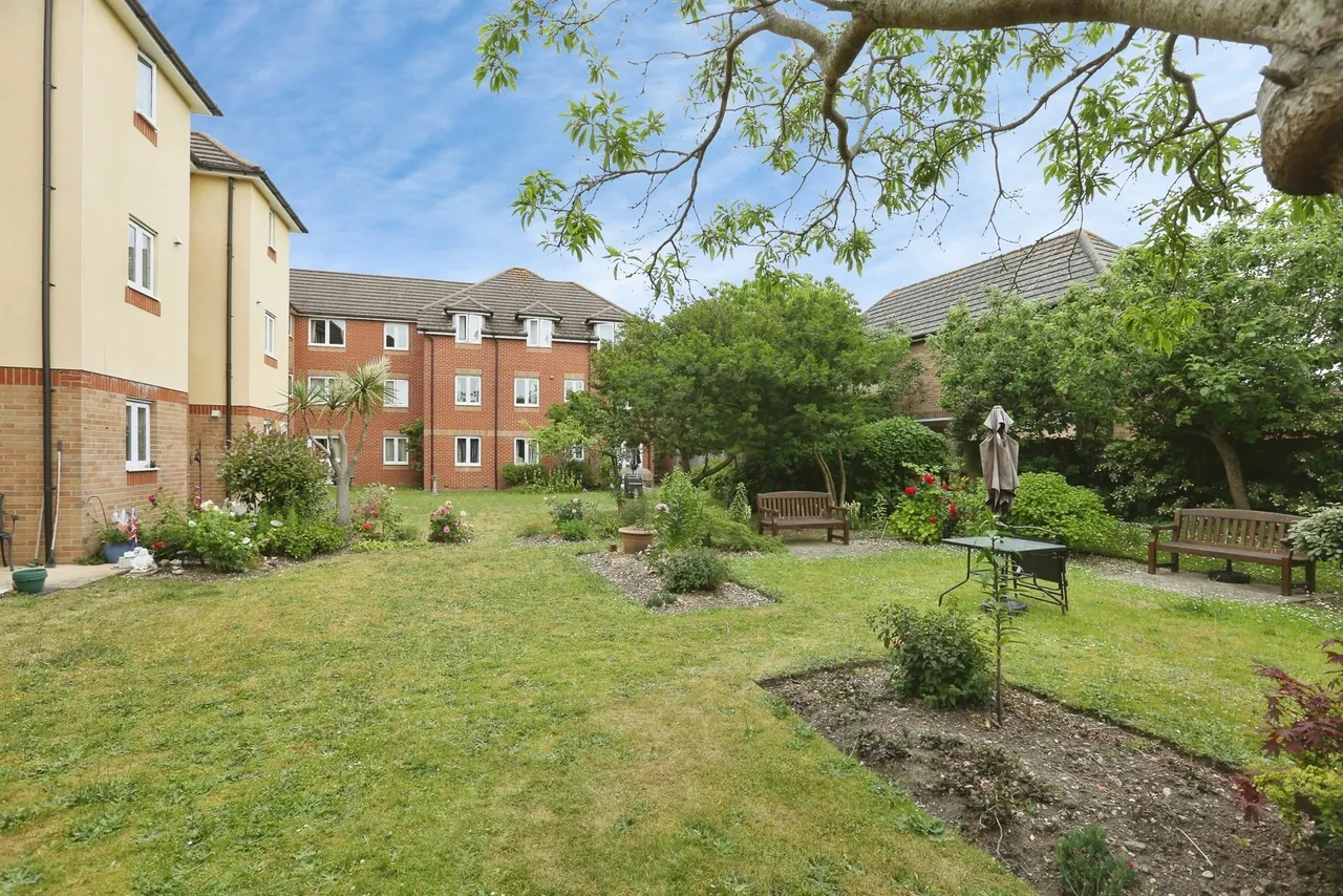 Trinity Street, Fareham, PO16, photo 17