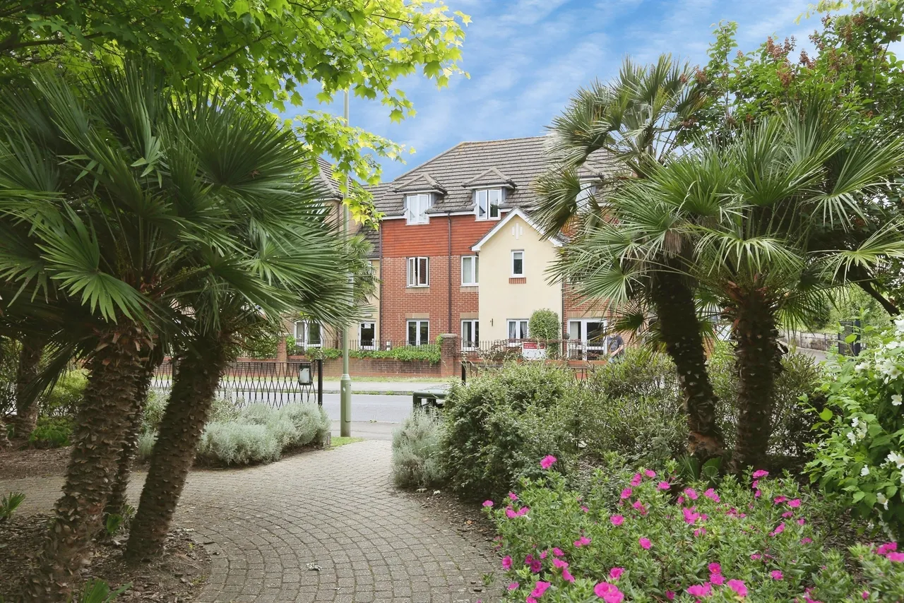 Trinity Street, Fareham, PO16, photo 14