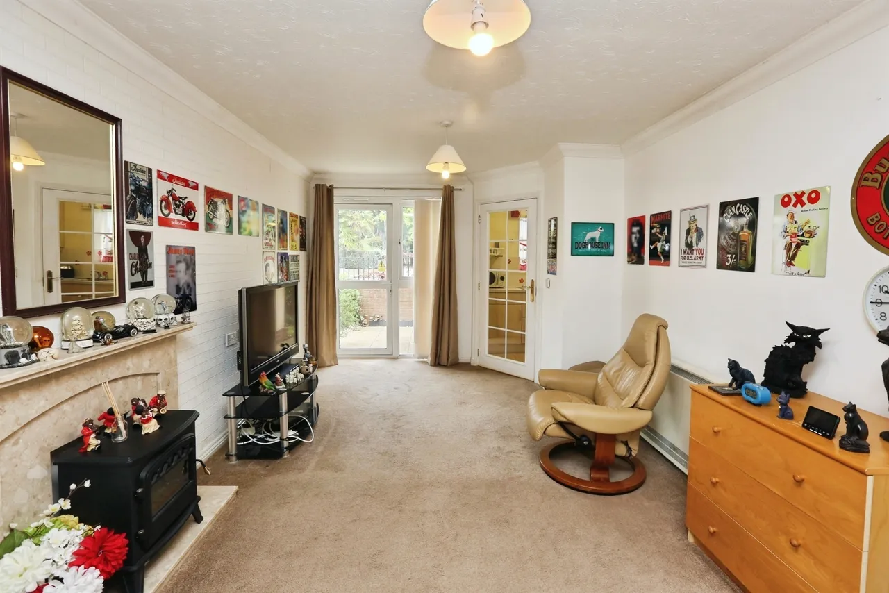 Trinity Street, Fareham, PO16, photo 2