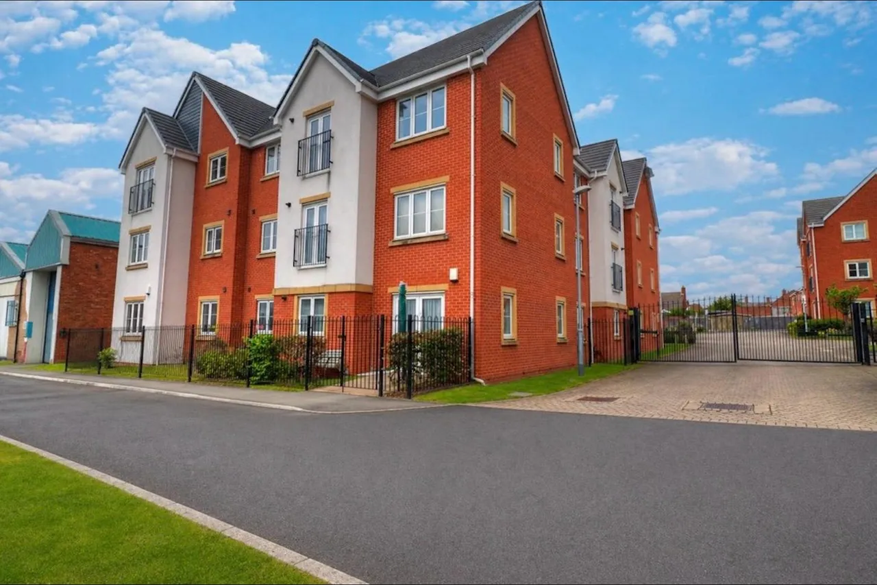 2 bed flat for sale, Havelock Gardens, Leicester, LE4