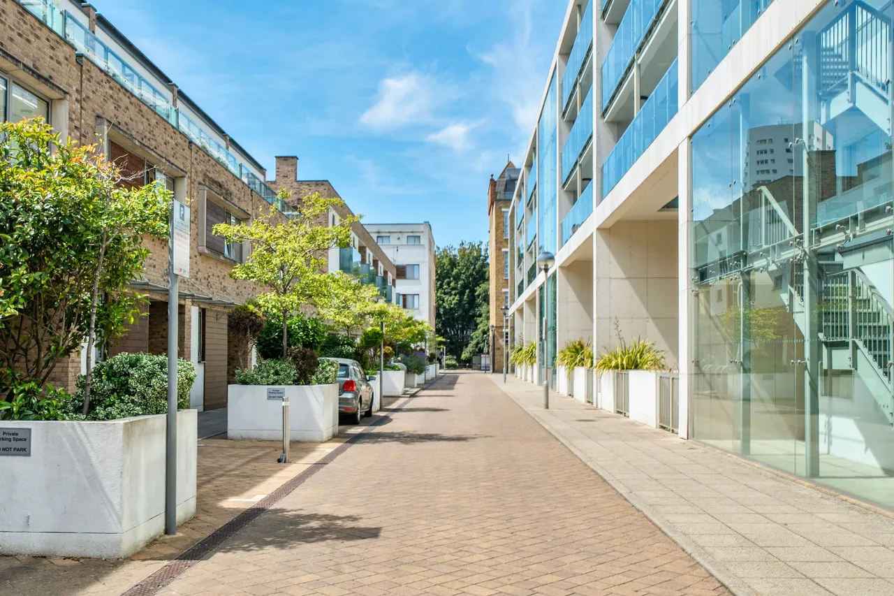 Flat 305, Causton House, London, 13 Printers Road, SW9 0BG, photo 11