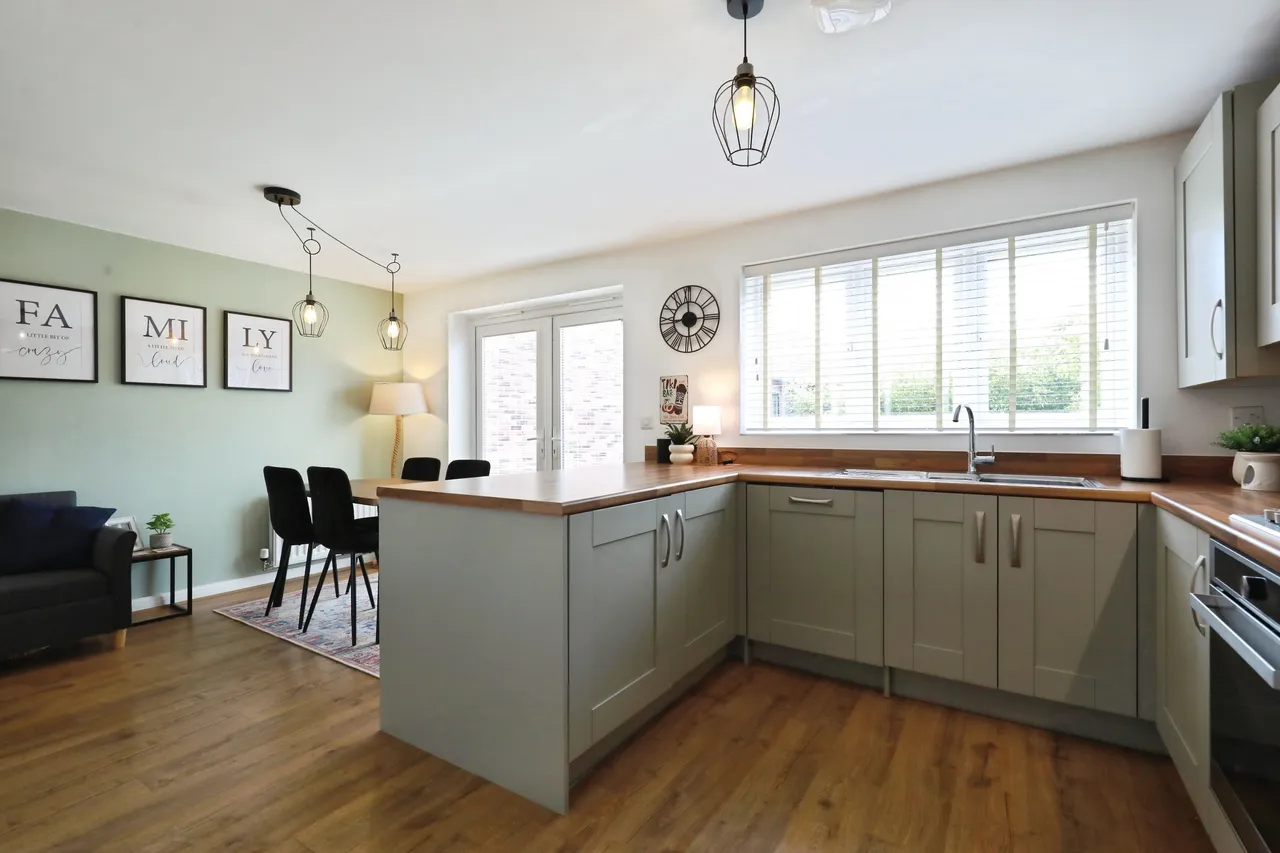 Robins Lane, Southam, photo 6