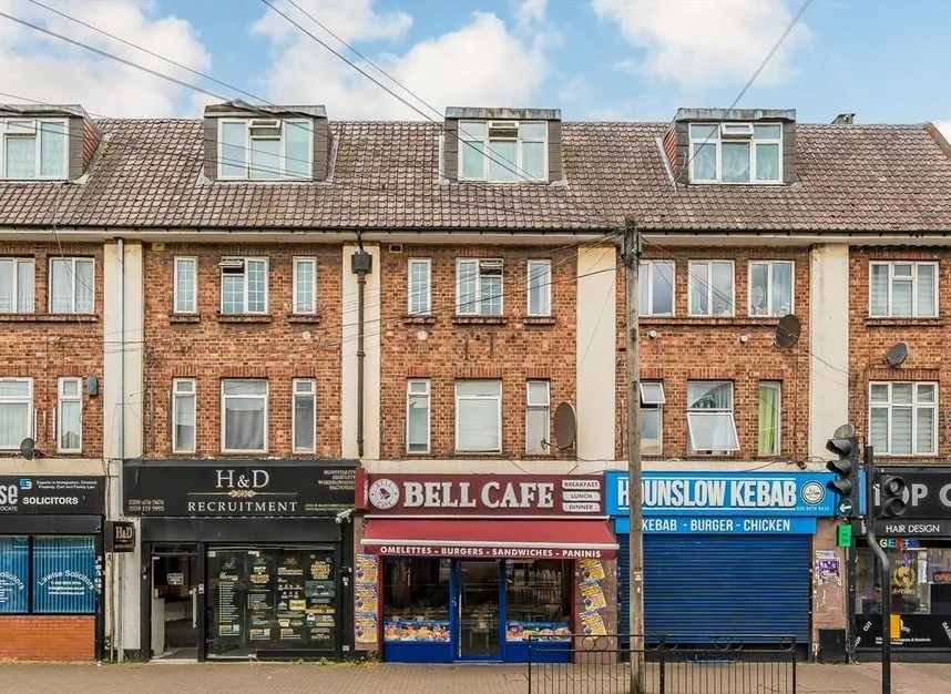 2 bed flat for sale — Bell Road, Hounslow, TW3
