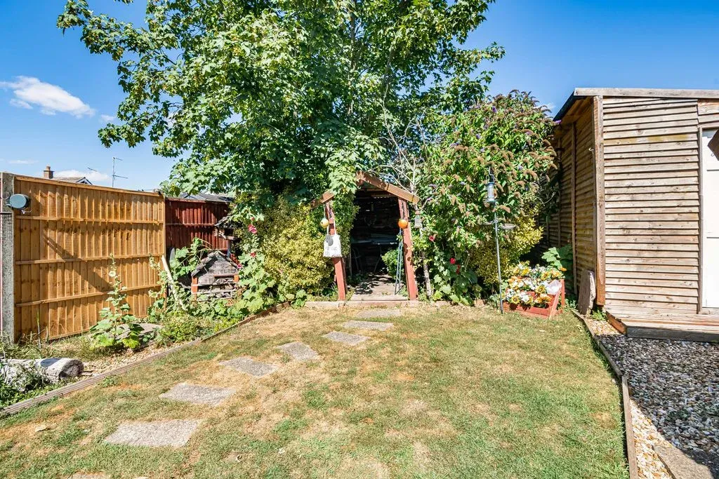 Glastonbury Close, Bletchley, Milton Keynes, Buckinghamshire, MK3 6LU, photo 21