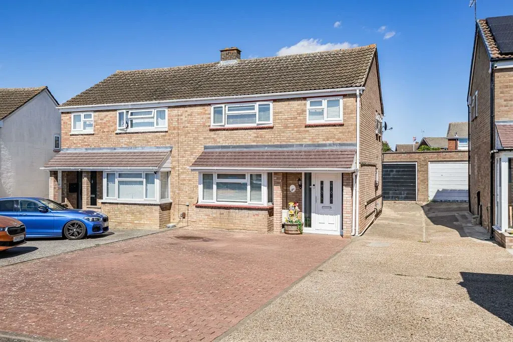 3 bed house for sale — Glastonbury Close, Bletchley, Milton Keynes, Buckinghamshire, MK3 6LU