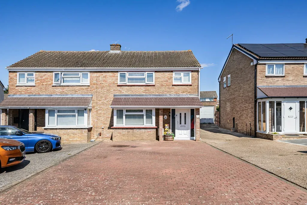 Glastonbury Close, Bletchley, Milton Keynes, Buckinghamshire, MK3 6LU, photo 25