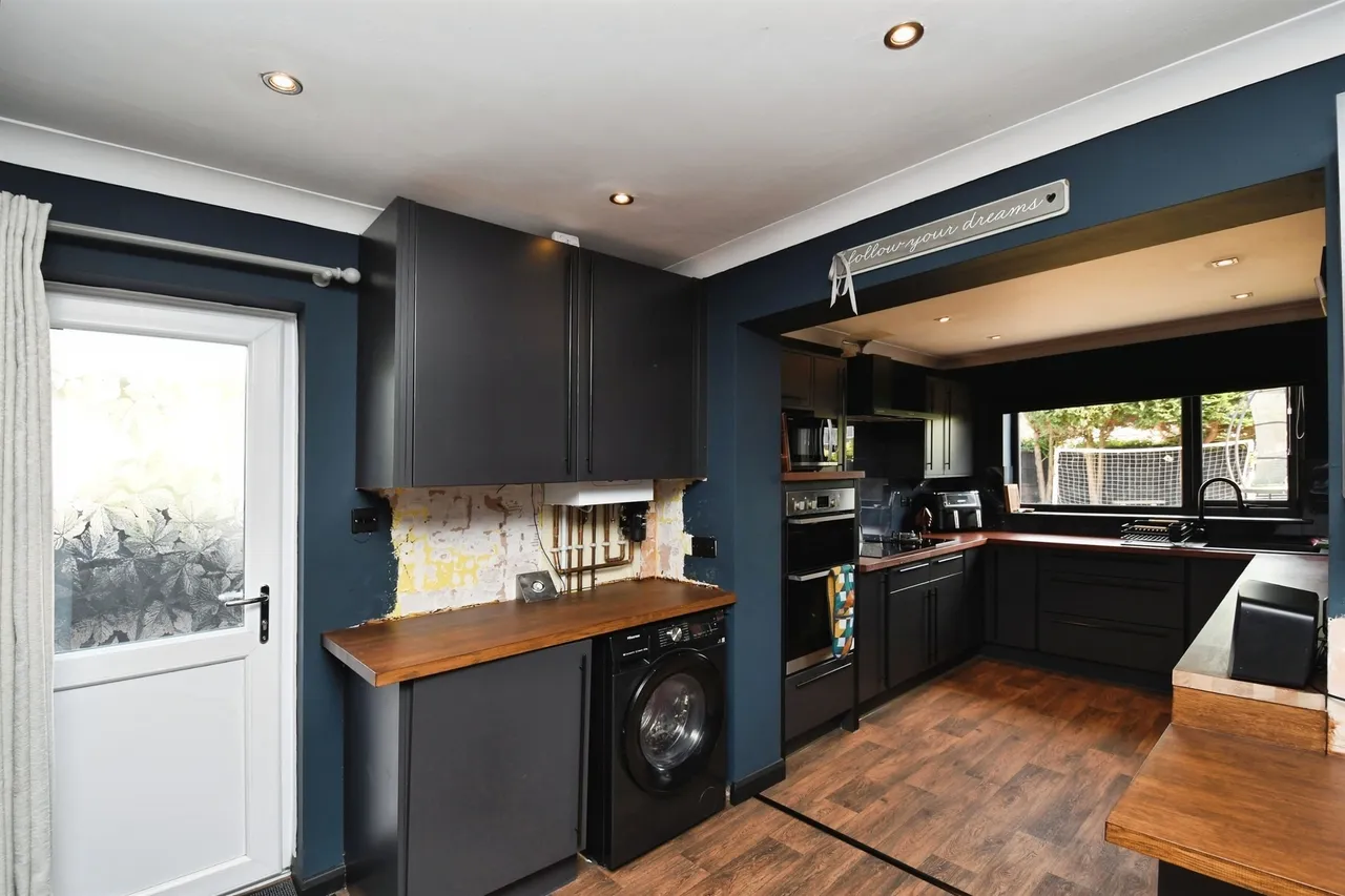 Weymouth Crescent, Scunthorpe, photo 5