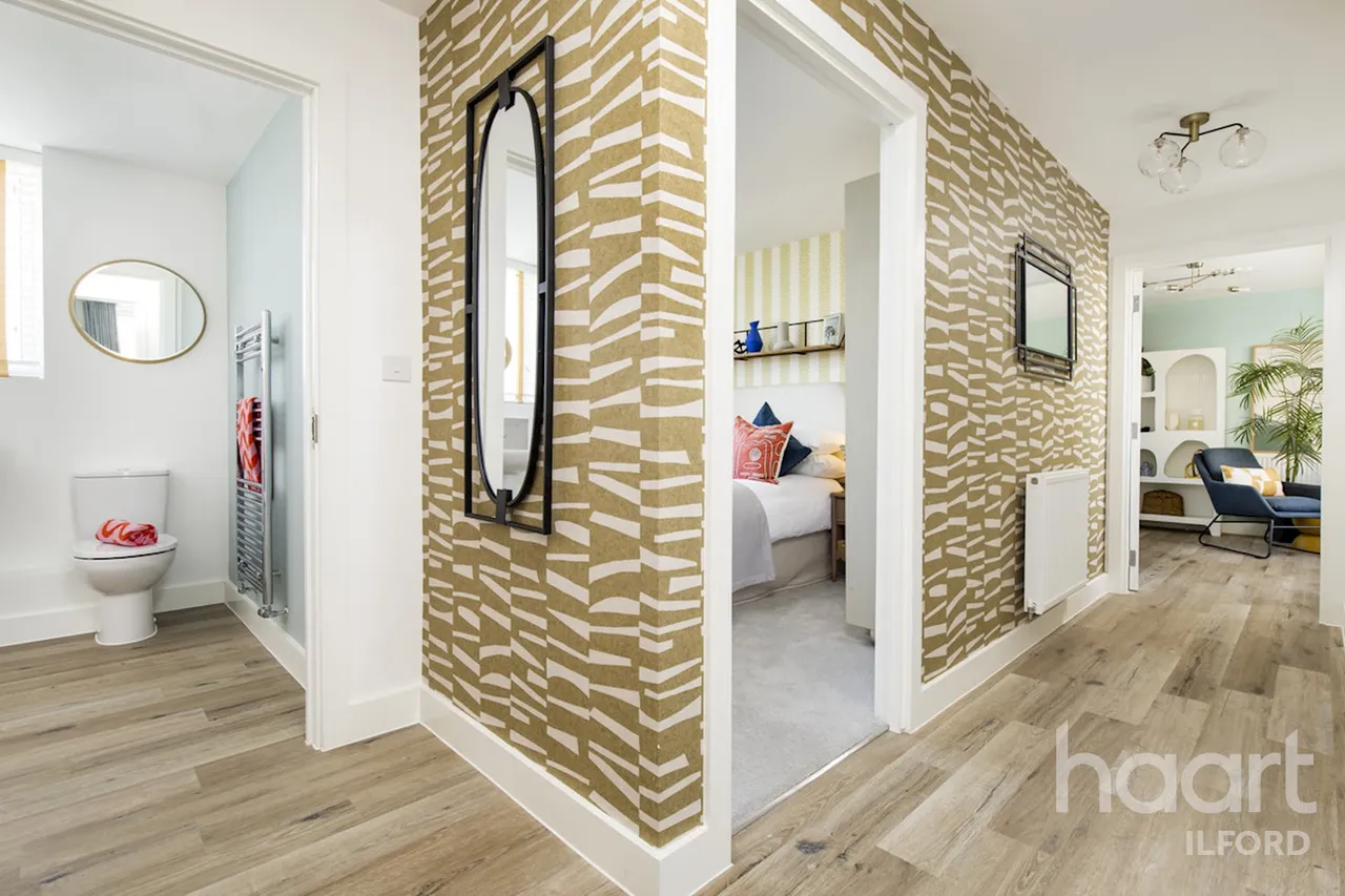 Wessex Close, London, IG3, photo 9