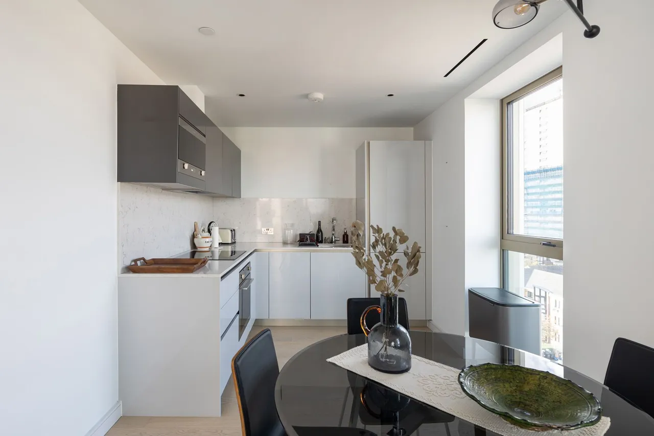 Downs Road, London, E5, photo 3