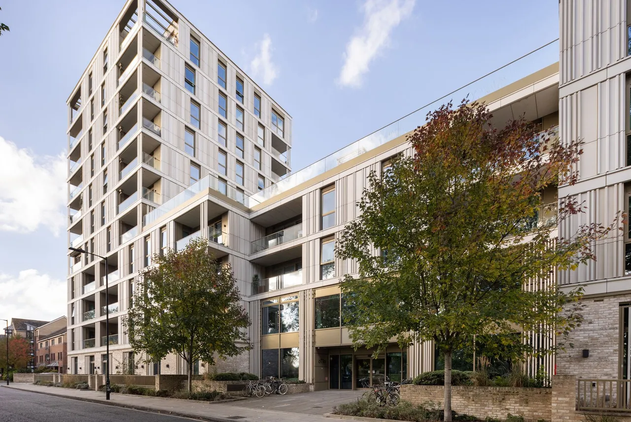 1 bed flat to rent, Downs Road, London, E5