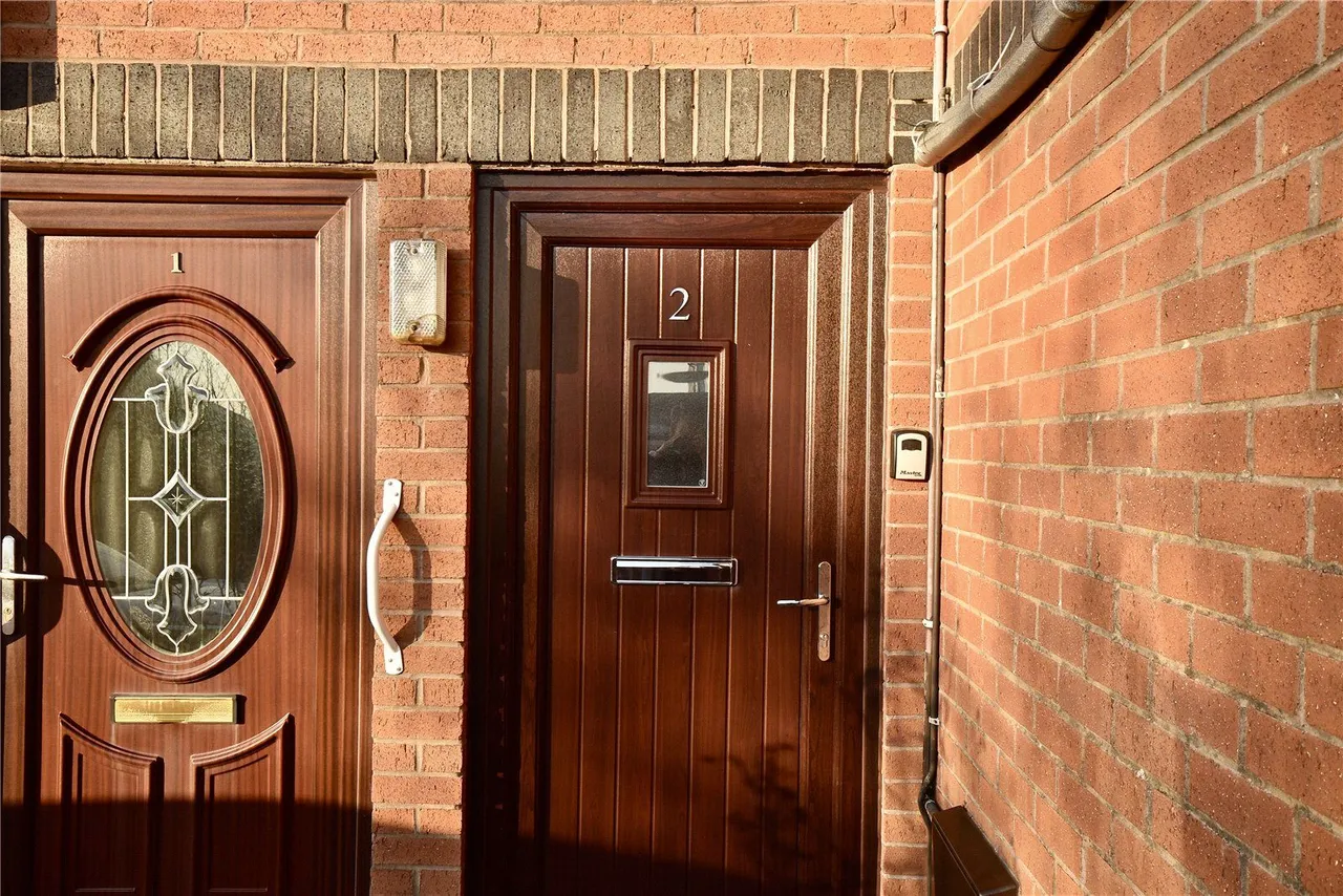 Denbydale Way, Royton, OL2, photo 13