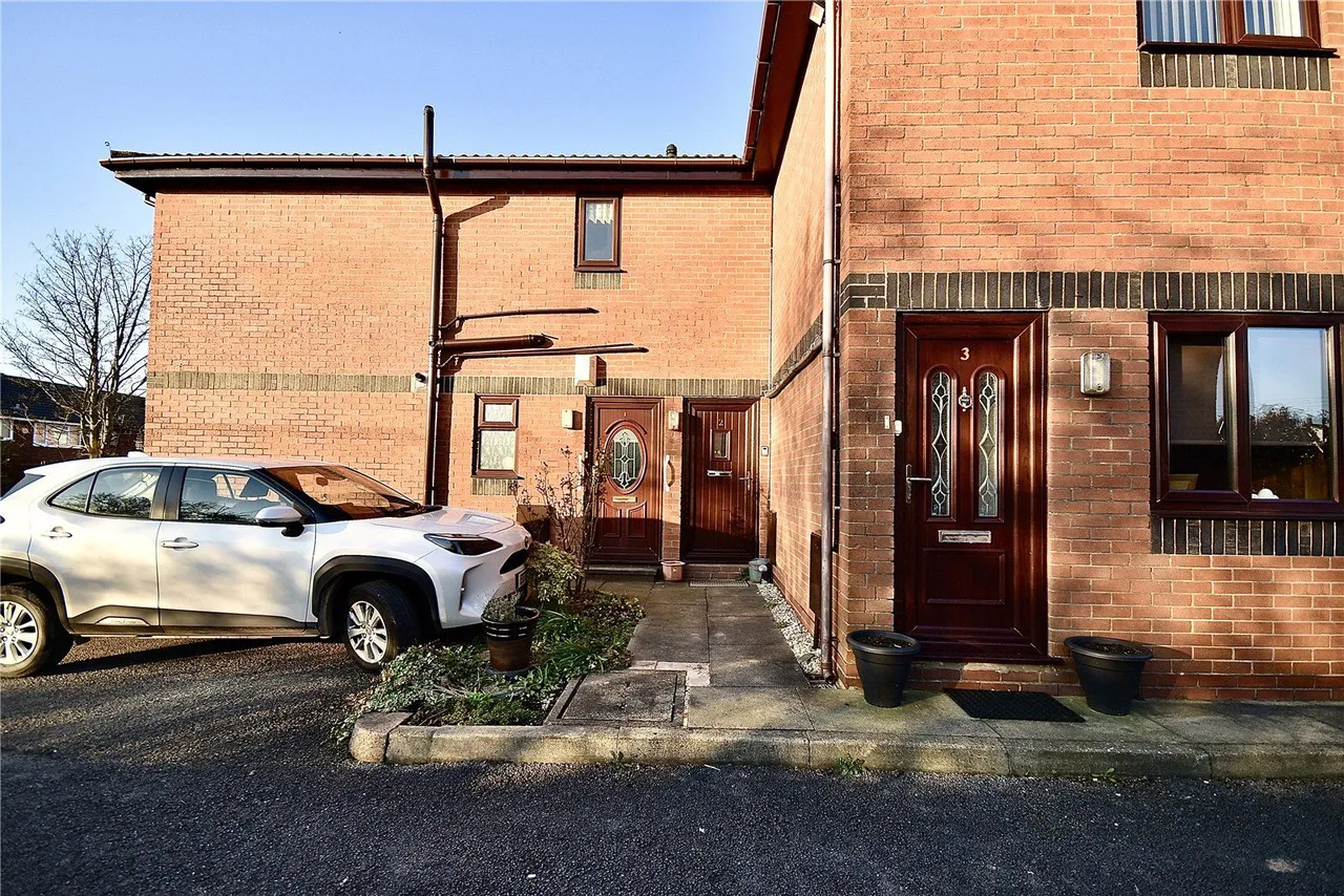 Denbydale Way, Royton, OL2, photo 12