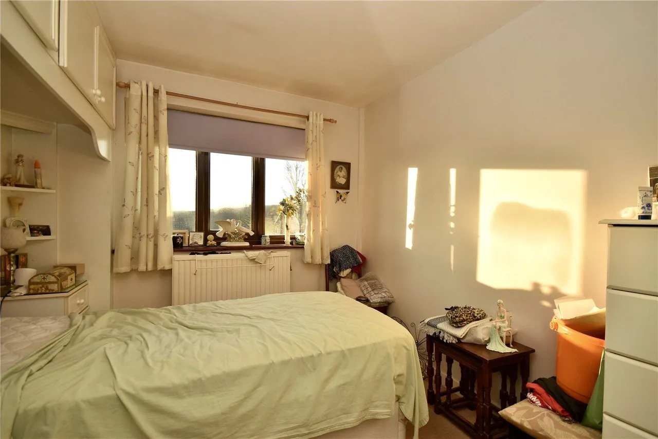 Denbydale Way, Royton, OL2, photo 9