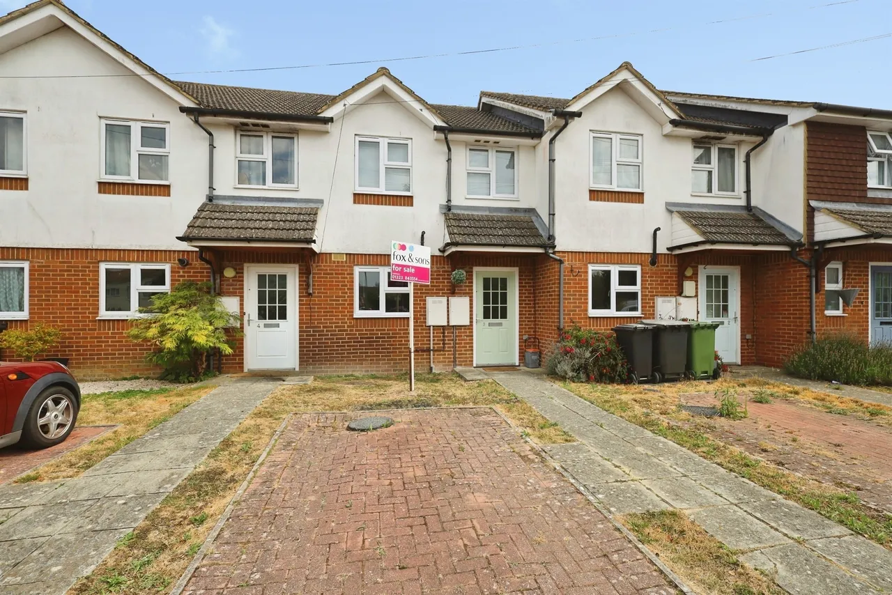 2 bed house for sale, Hamlins Park Close, Hailsham, BN27