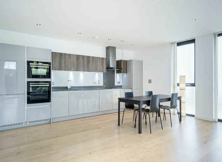 Quebec Way, London, SE16, photo 2
