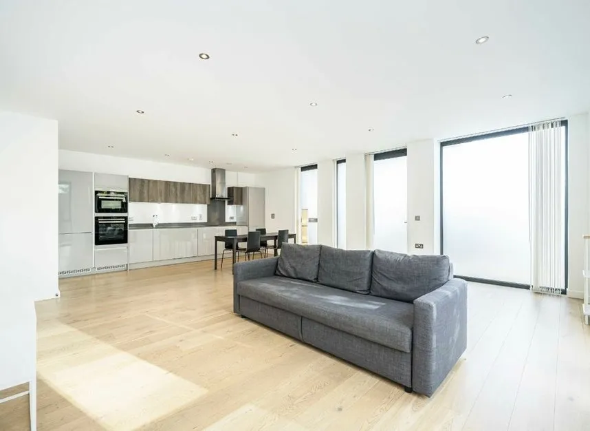 Quebec Way, London, SE16, photo 3
