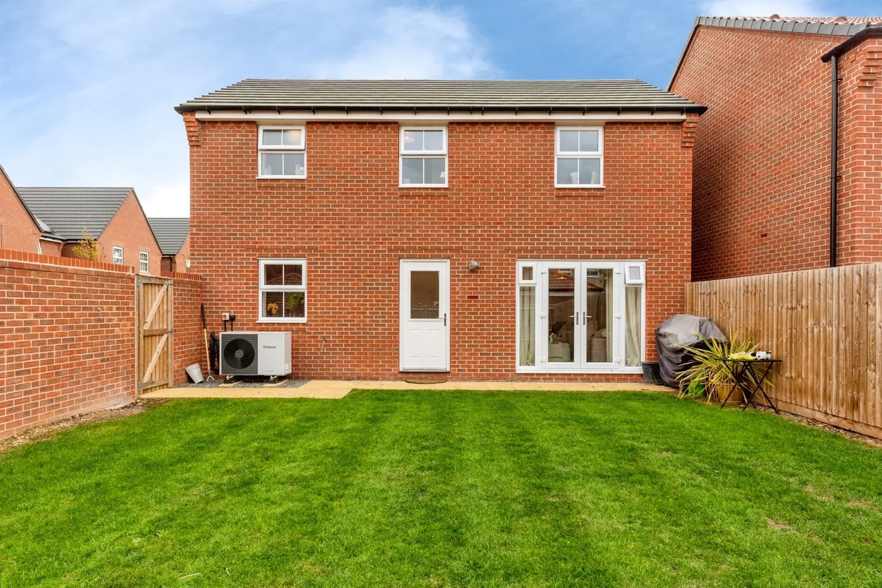 Honeywood Drive, Corby Glen, NG33, photo 15
