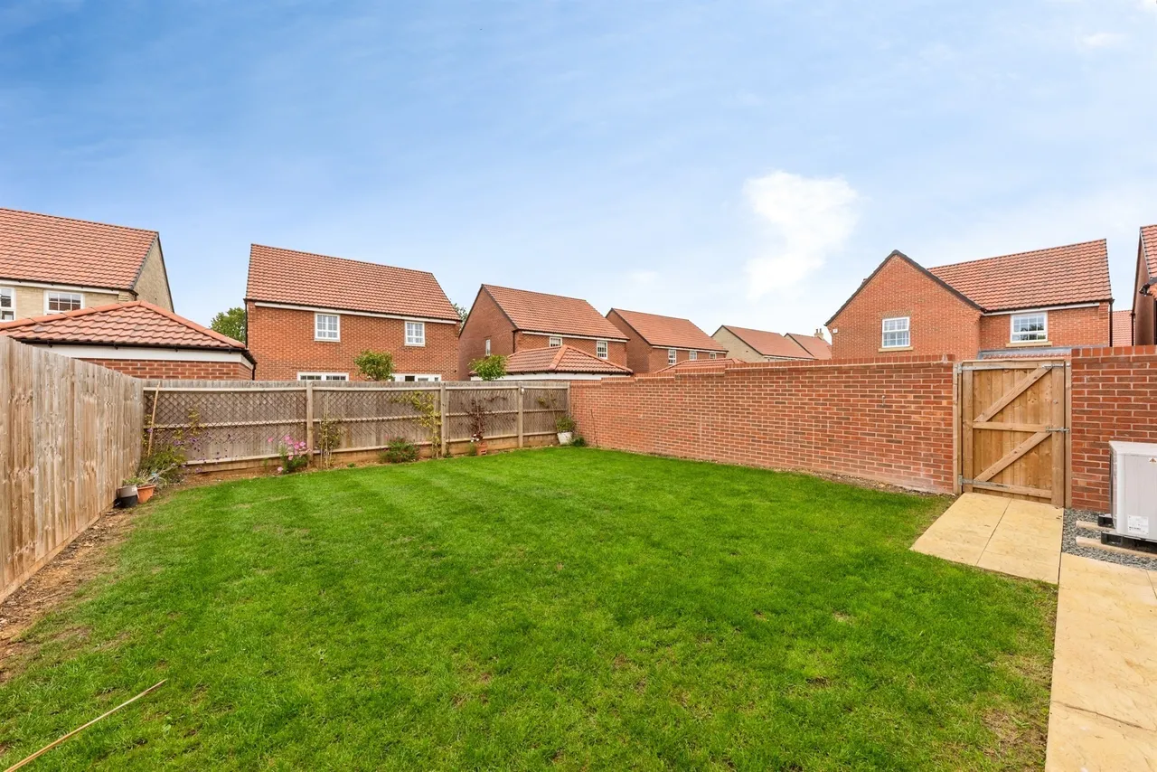 Honeywood Drive, Corby Glen, NG33, photo 17